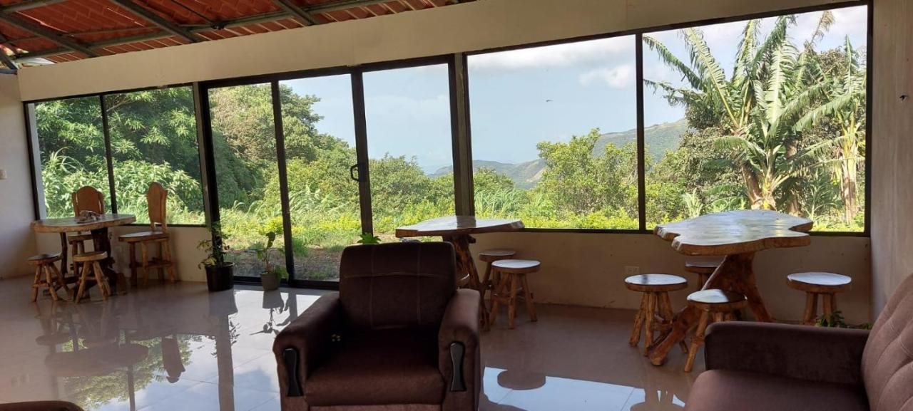 モンテベルデ Rancho Huacatay Bed & Breakfast エクステリア 写真