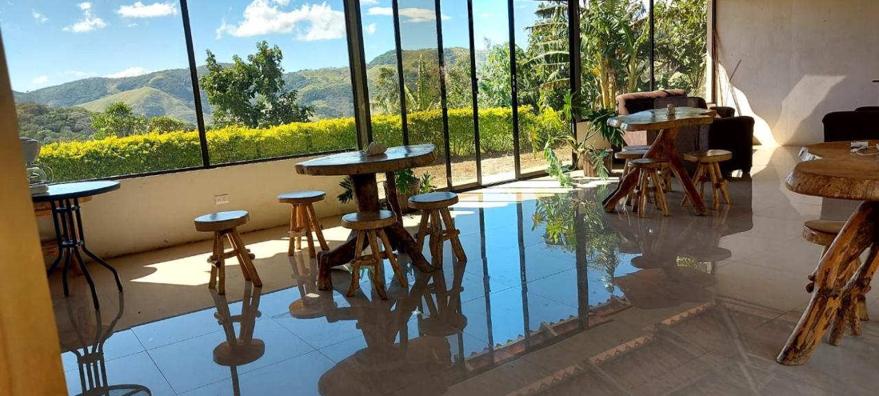 モンテベルデ Rancho Huacatay Bed & Breakfast エクステリア 写真
